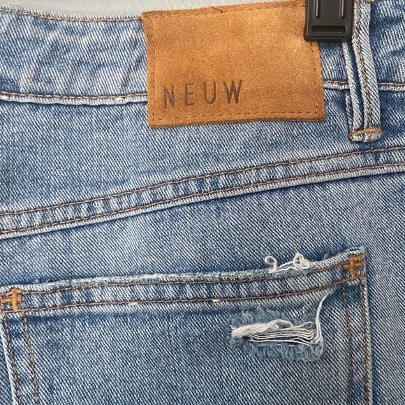 Neuw “Sister Ray” Straight Leg Jeans; Size 7R - Picture 5 of 7